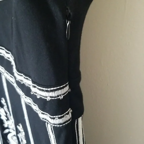 INC embroidered black white dress size Xsmall Pima Cotton/modal EUC - Picture 6 of 6